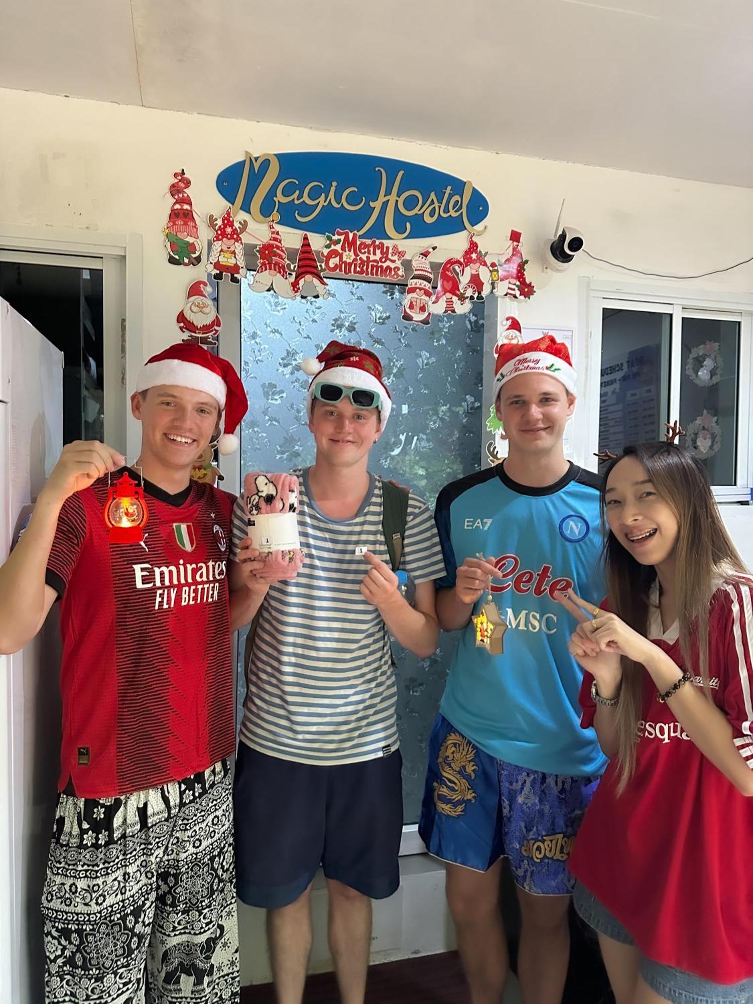Magic Hostel เกาะพีพี ภายนอก รูปภาพ